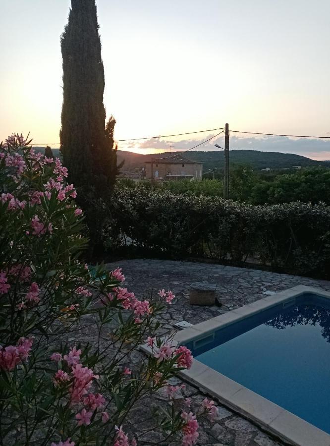 Gite Passiflore Frigoulet Buitenkant foto